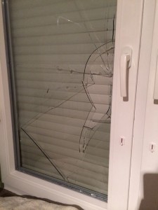 Einbruch durch Fenster